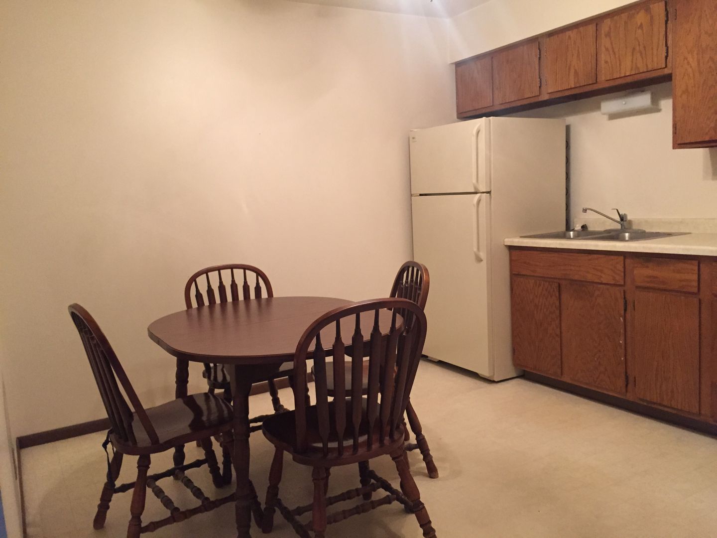Eau Claire Apartment: 2328 Sessions Street
