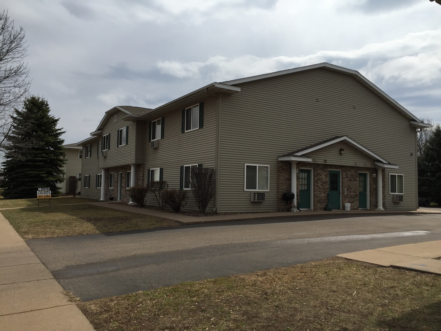 Eau Claire Apartment: 1041 Imperial