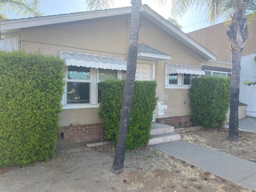 2 Bedroom Bungalow in Escondido – photo 1