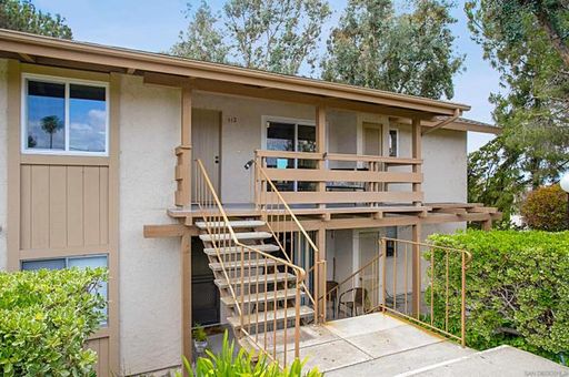 High-End 3 Bedroom in Lake San Marcos Community! – photo 1