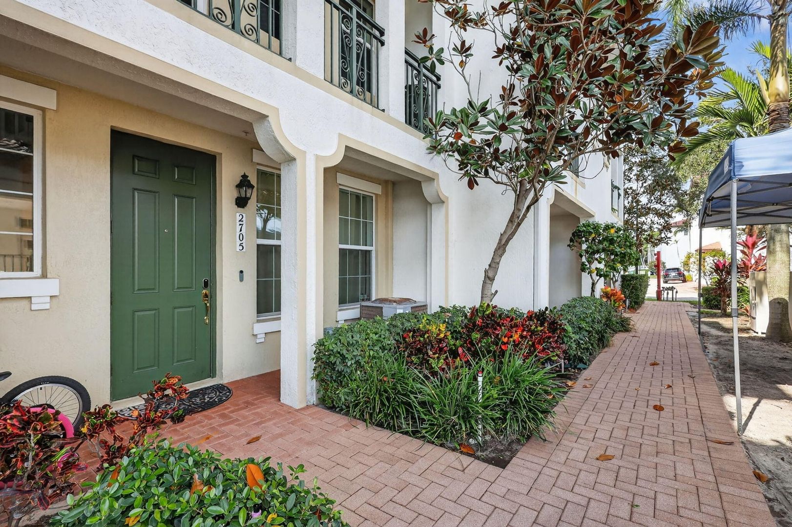 MIRAMAR House: 2705 SW 119TH #2705