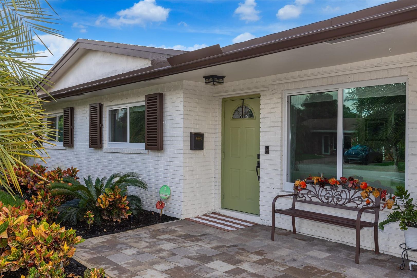 FORT LAUDERDALE House: 3130 NW 69TH ST