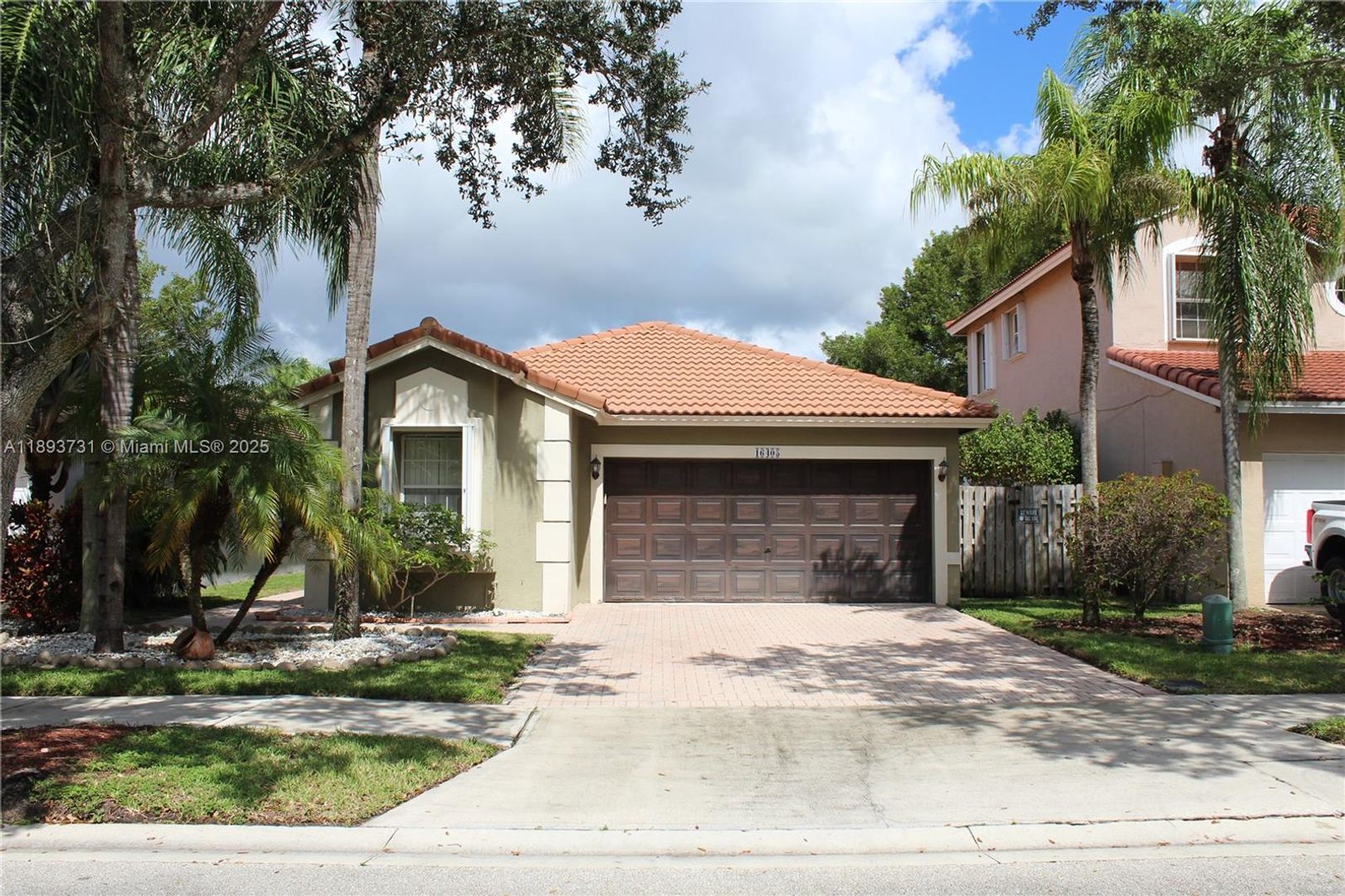 WESTON House: 16405 SAPPHIRE ST