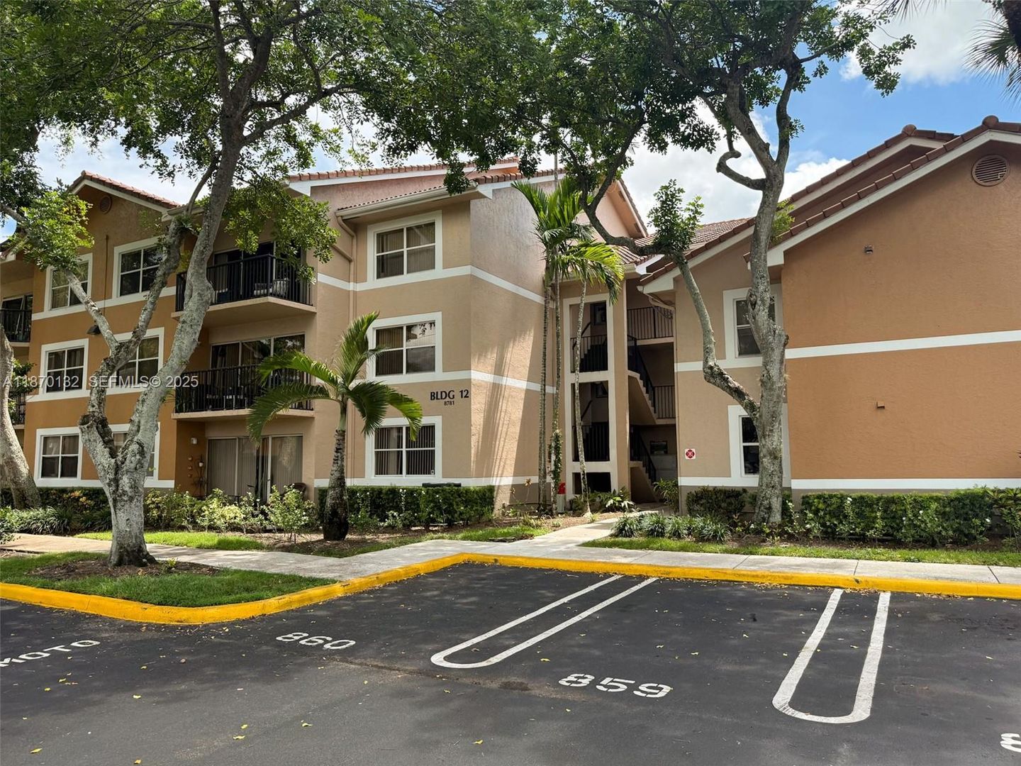 CORAL SPRINGS House: 8781 WILES RD APT #108