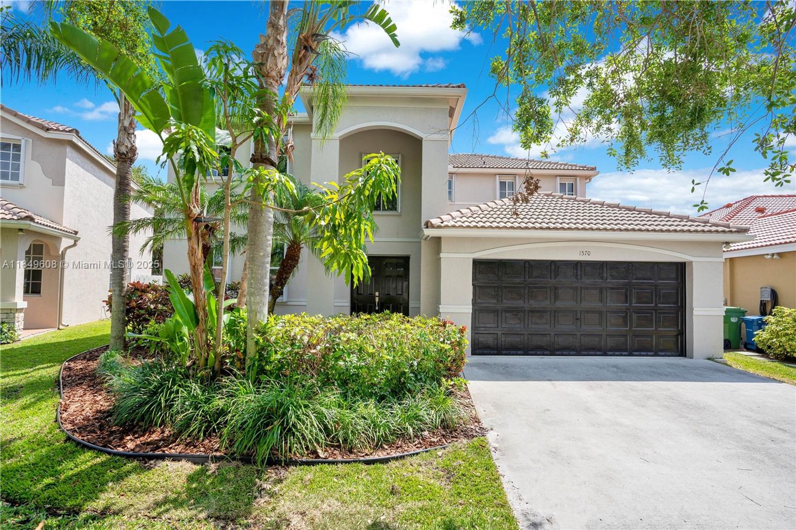 WESTON House: 1570 ELM GROVE RD