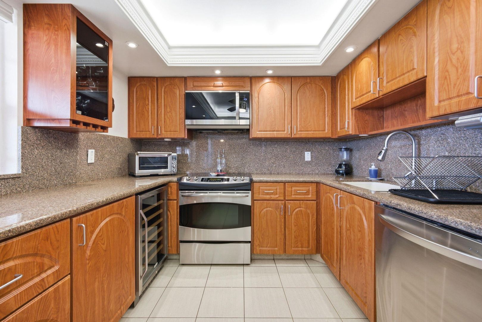 POMPANO BEACH House: 3507 OAKS WAY #911