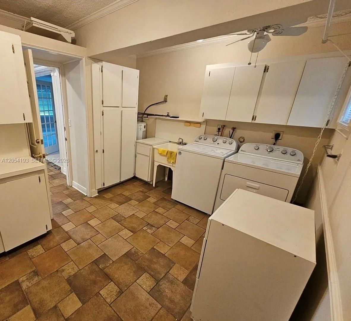 TAMARAC House: 4602 KING PALM DR #4602