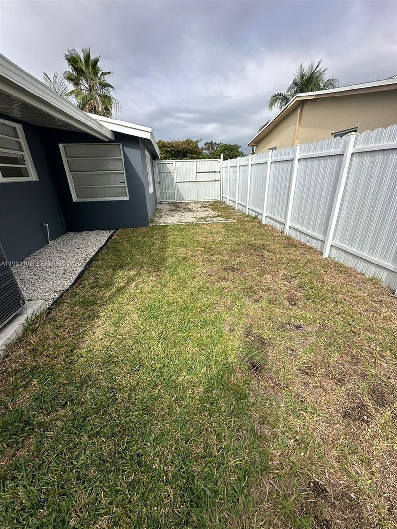 MIAMI GARDENS House: 740 NW 178TH TER #740