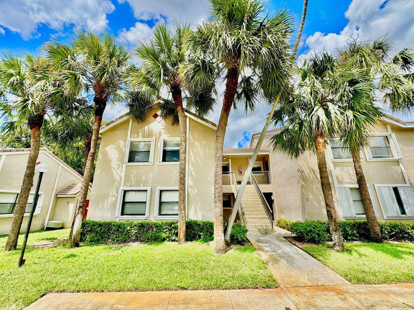 CORAL SPRINGS House: 9657 RIVERSIDE DR APT #H5