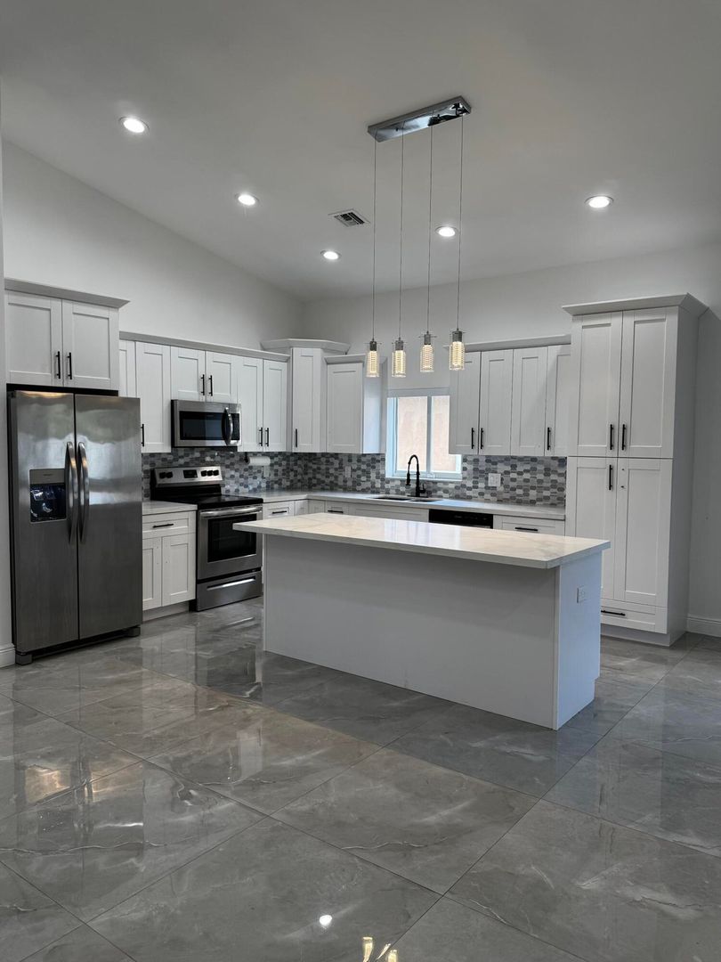 LAUDERDALE LAKES House: 4522 NW 36TH CT