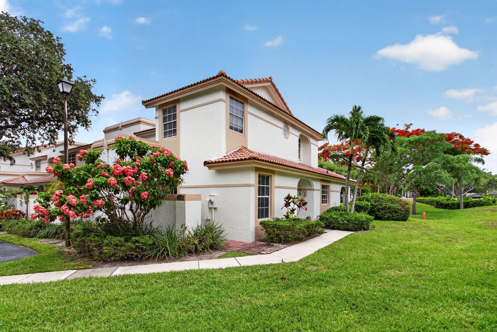 DEERFIELD BEACH House: 3320 DEER CREEK ALBA CIR