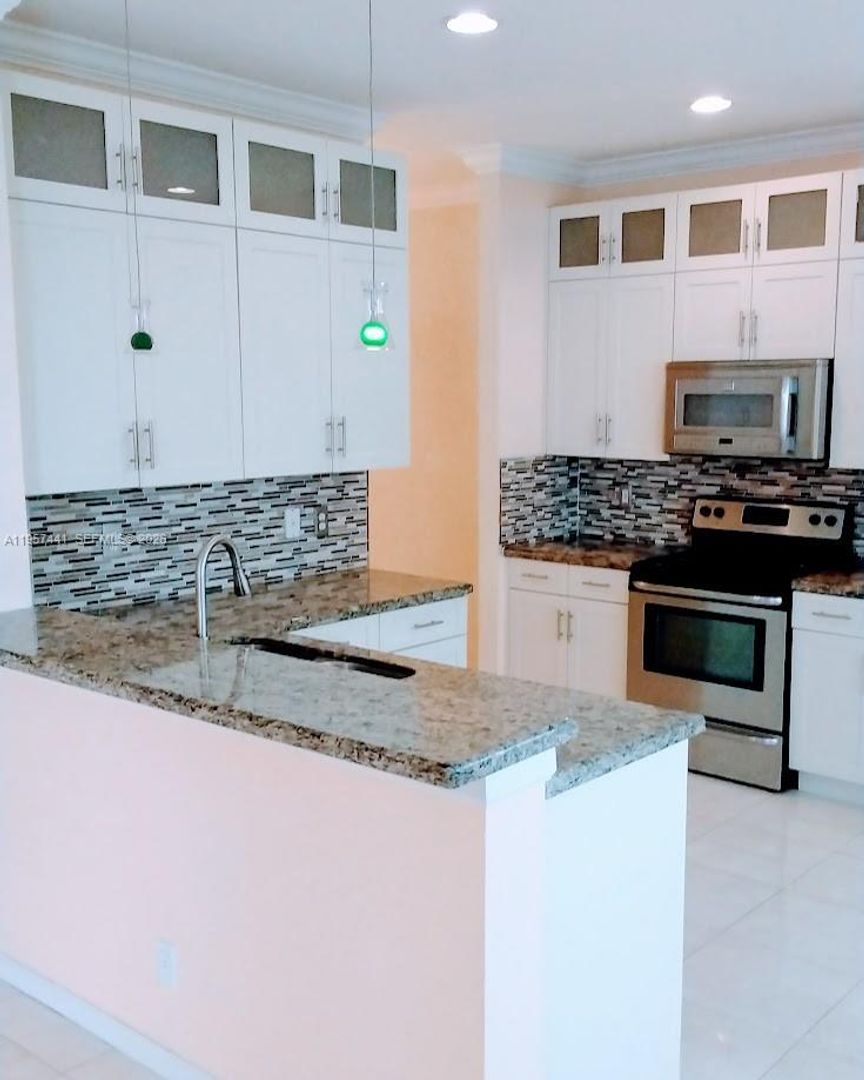 MIRAMAR House: 16315 SW 26TH ST #0