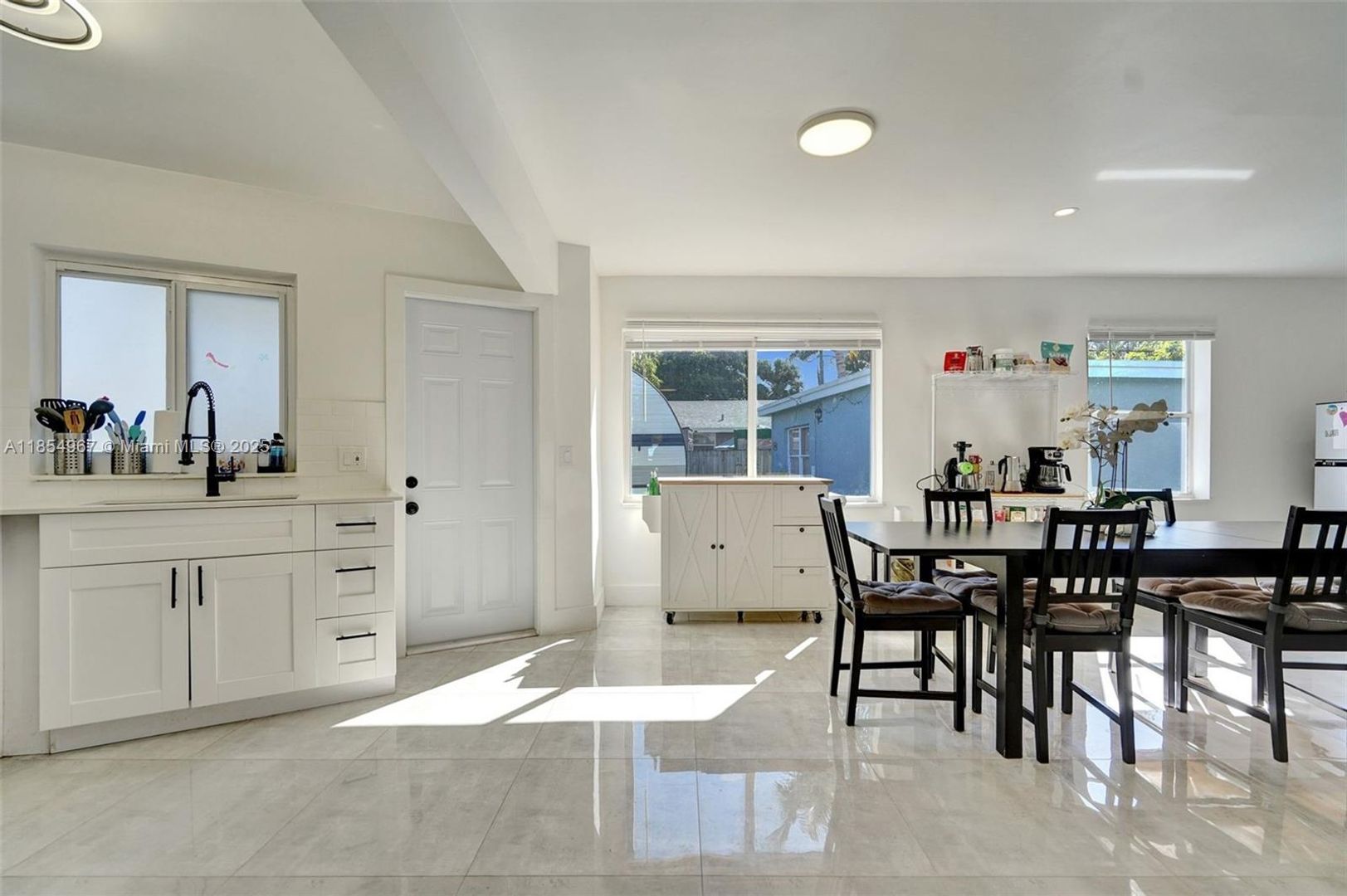 FORT LAUDERDALE House: 1904 SW 28TH ST