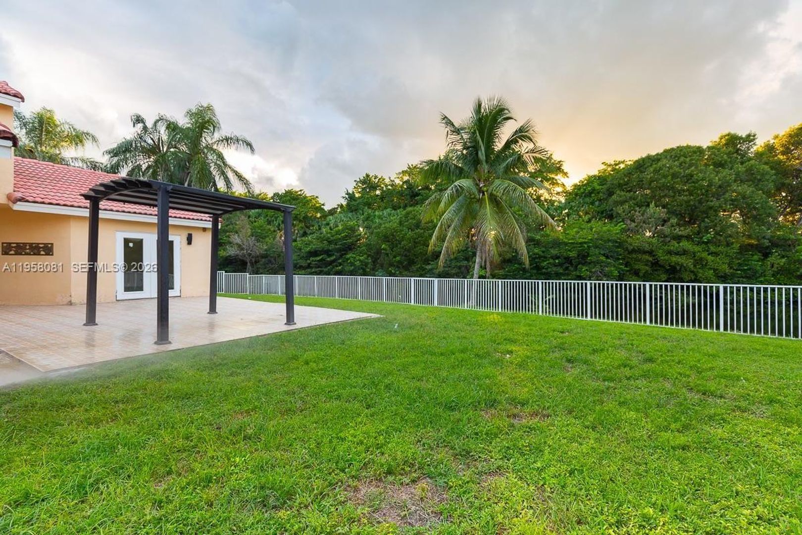 MIRAMAR House: 4148 SW 153RD TER #4148