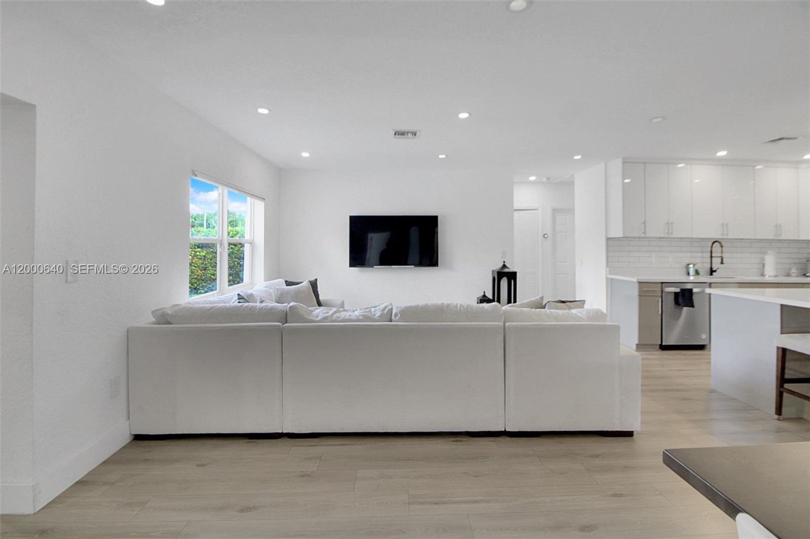 NORTH MIAMI BEACH House: 18361 NE 20TH PL #0