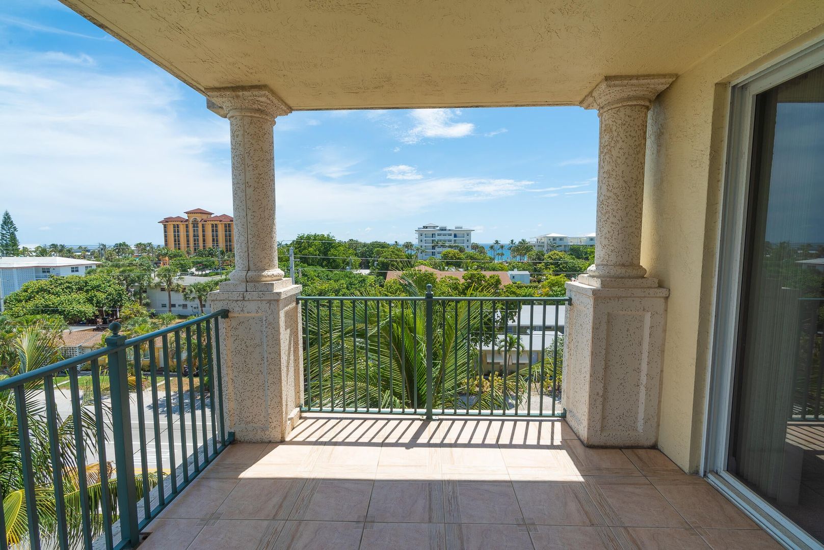 DEERFIELD BEACH House: 9 NE 20TH AVE APT 501