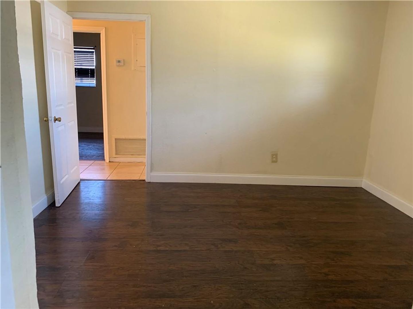 FORT LAUDERDALE House: 2701 NW 21ST ST