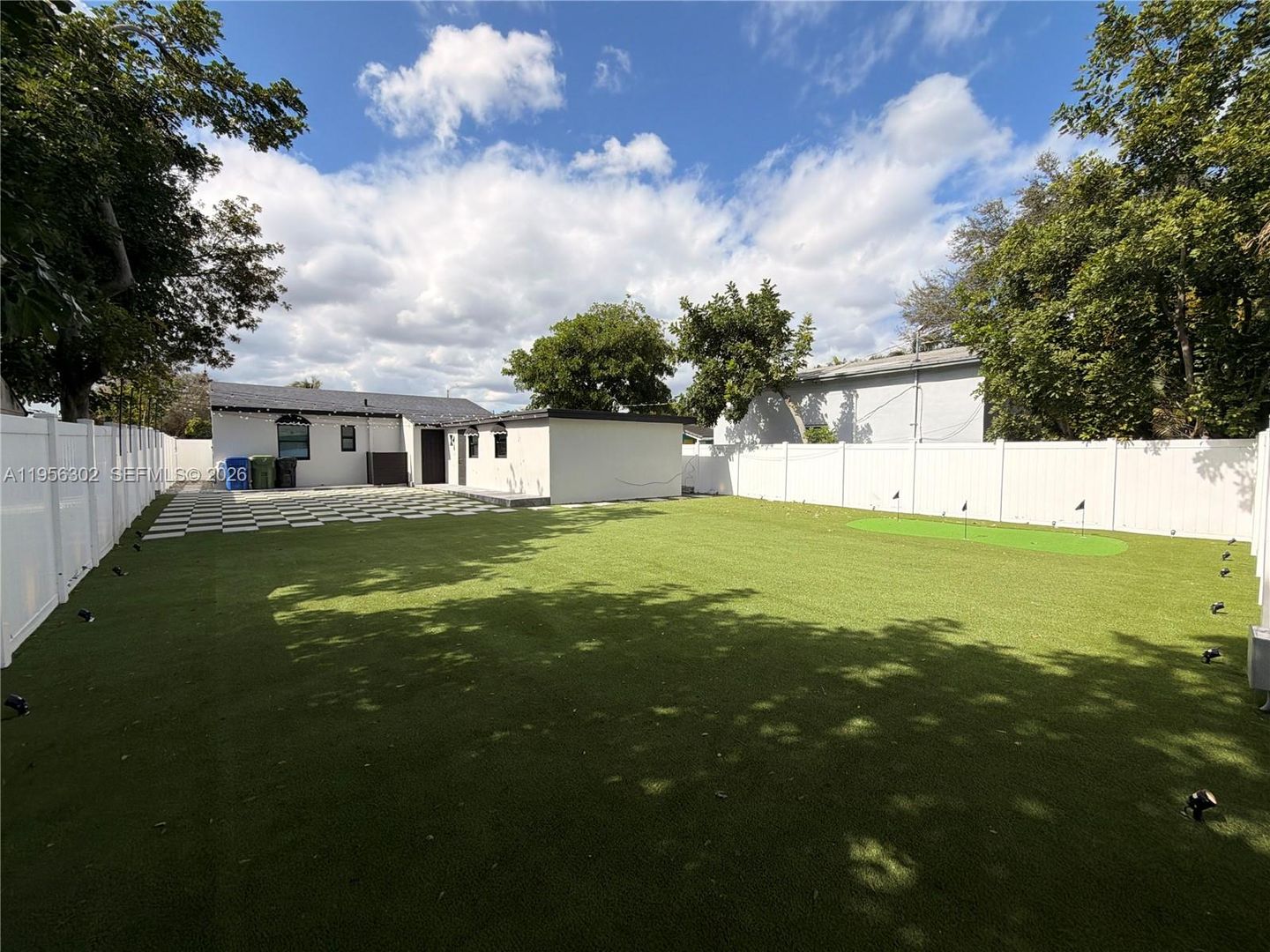 FORT LAUDERDALE House: 1532 N ANDREWS AVE