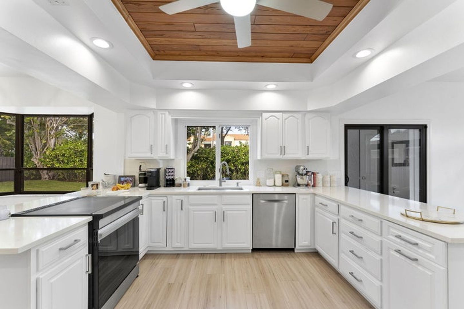 Hypoluxo House: 150 Lucina Drive