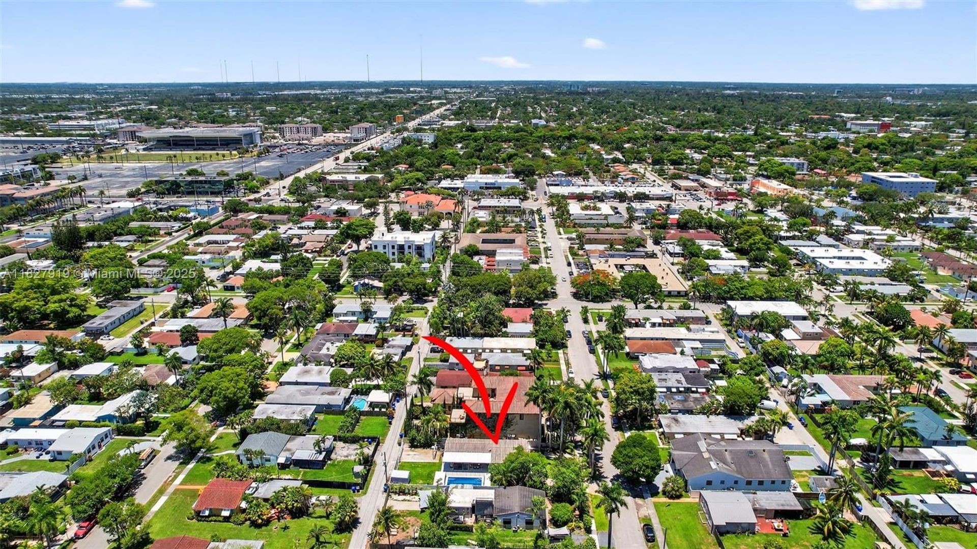 HOLLYWOOD House: 1622 MAYO ST