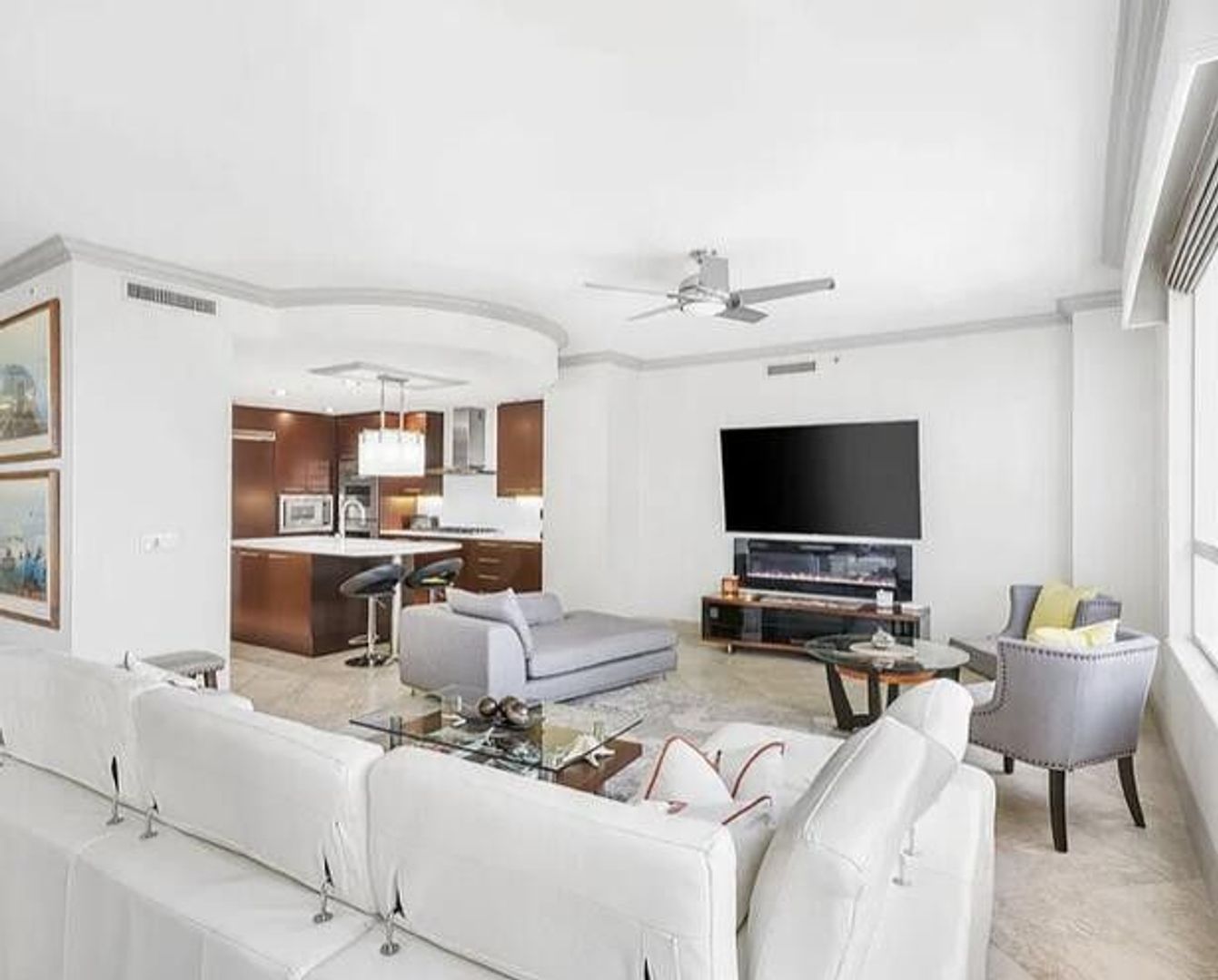 Singer Island House: 3800 N Ocean Drive 650