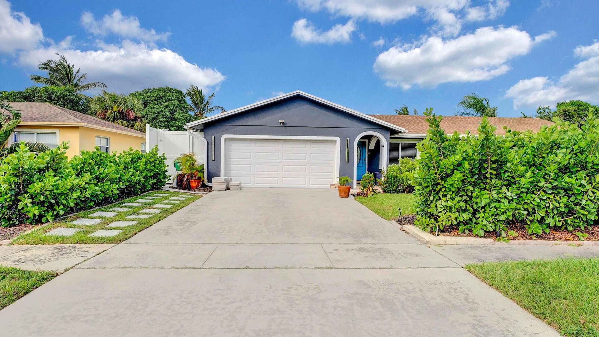 DELRAY BEACH House: 2941 ANGLER DR