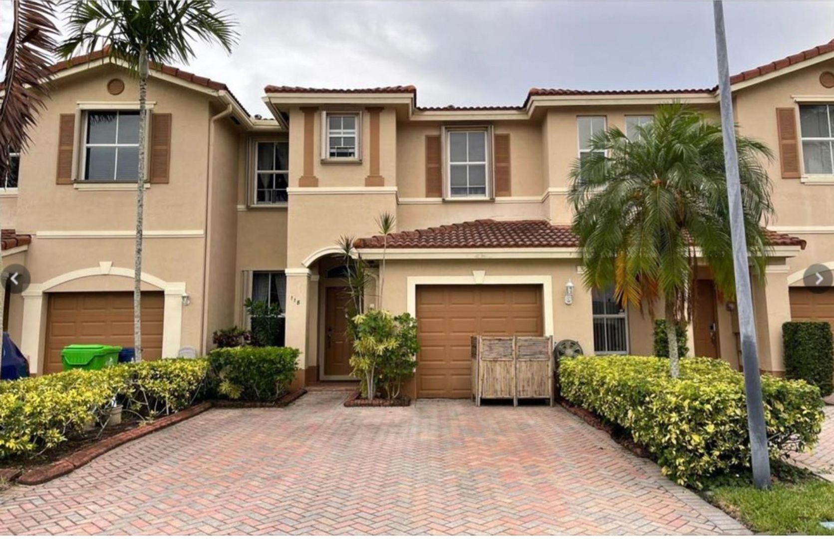 SUNRISE House: 118 RIVERWALK CIR #0