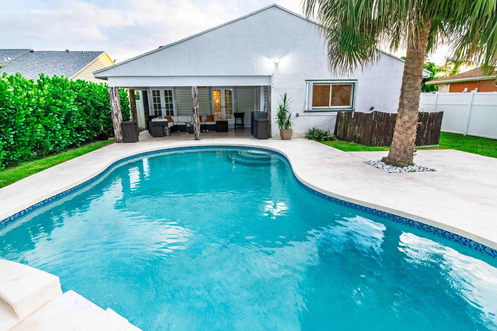 BOCA RATON House: 8111 CEDAR HALLOW LN #0