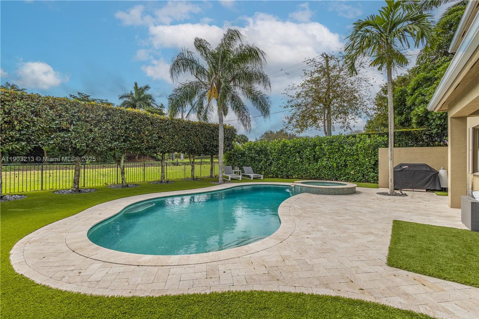 BOYNTON BEACH House: 8292 TRIANA POINT AVE