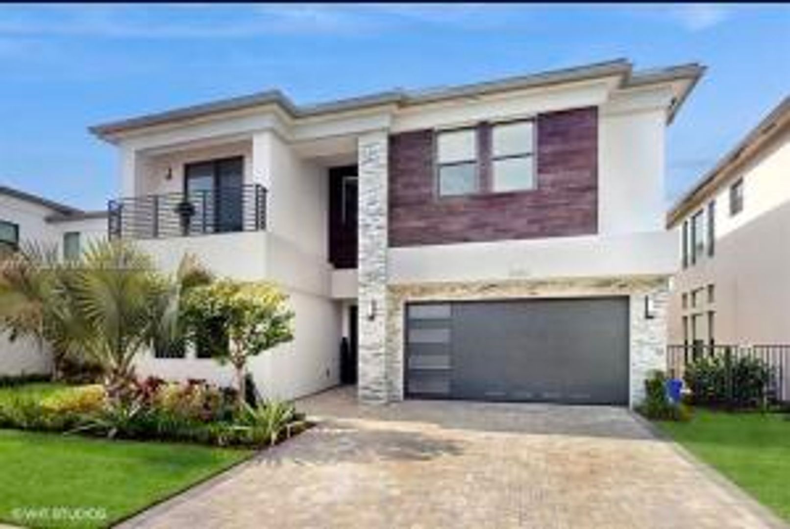 BOCA RATON House: 8350 ROYAL COUNTY DOWN RD