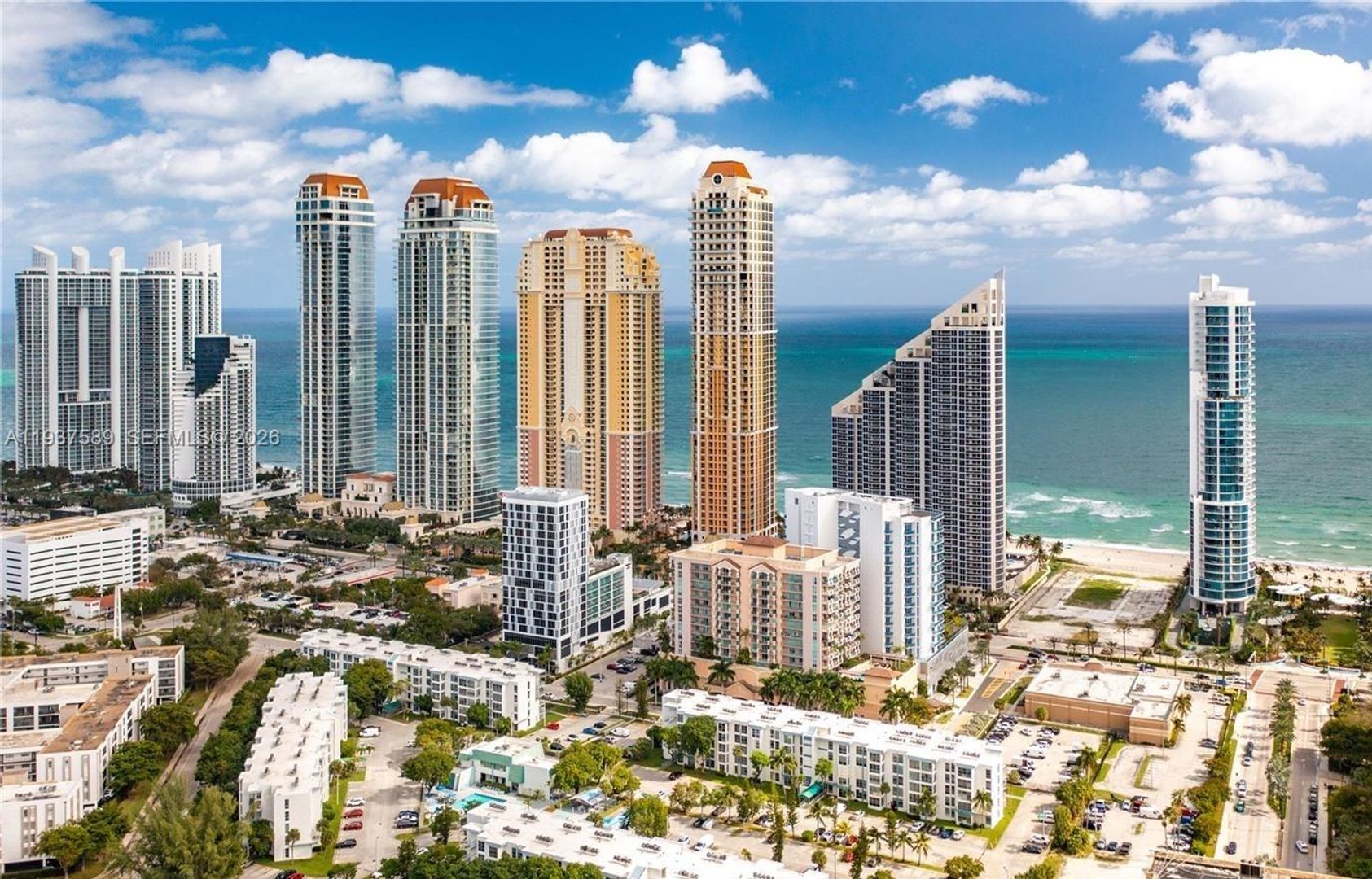 SUNNY ISLES BEACH House: 17555 ATLANTIC BLVD #607