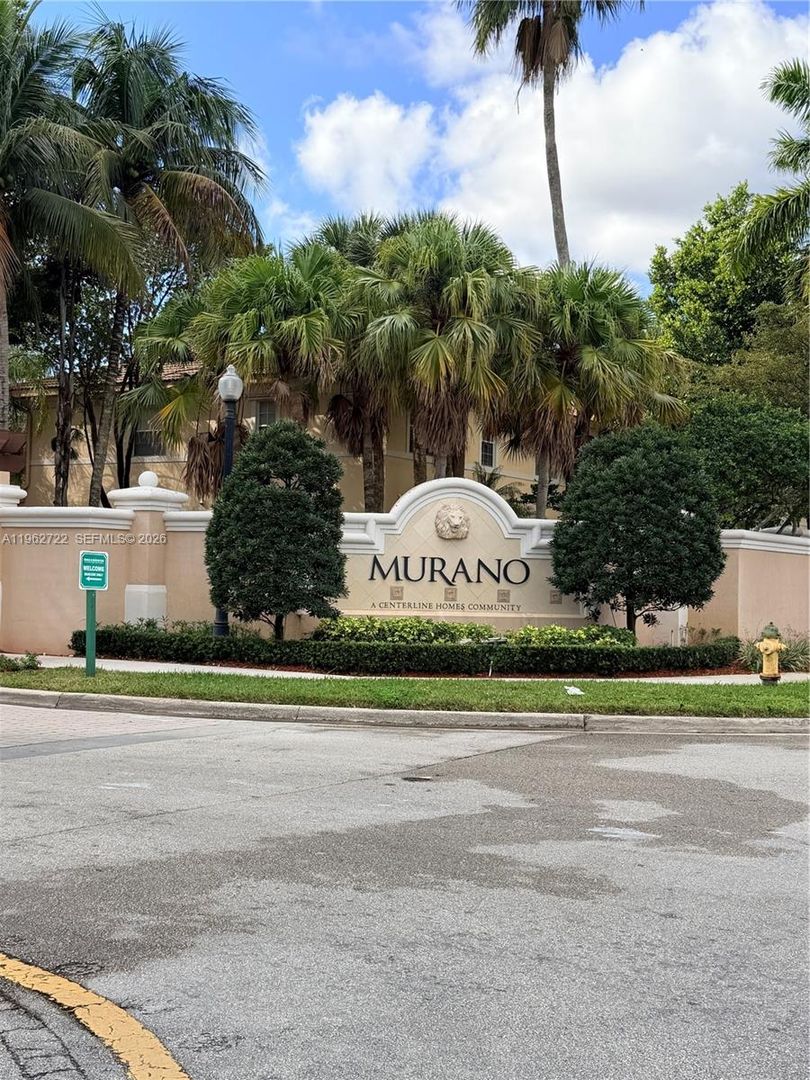 MIRAMAR House: 2677 SW 83RD TER #102