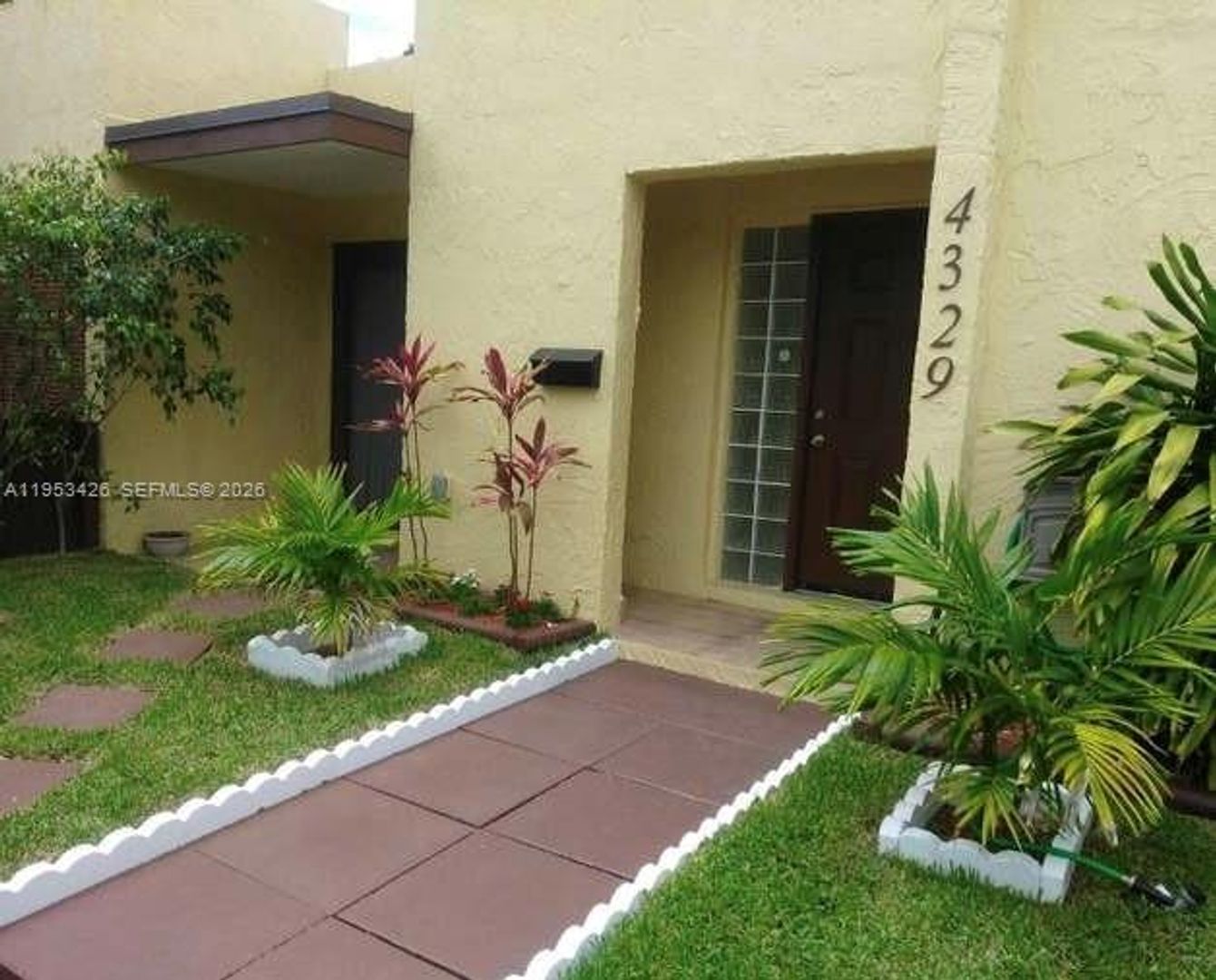 DEERFIELD BEACH House: 4329 NW 3RD AVE