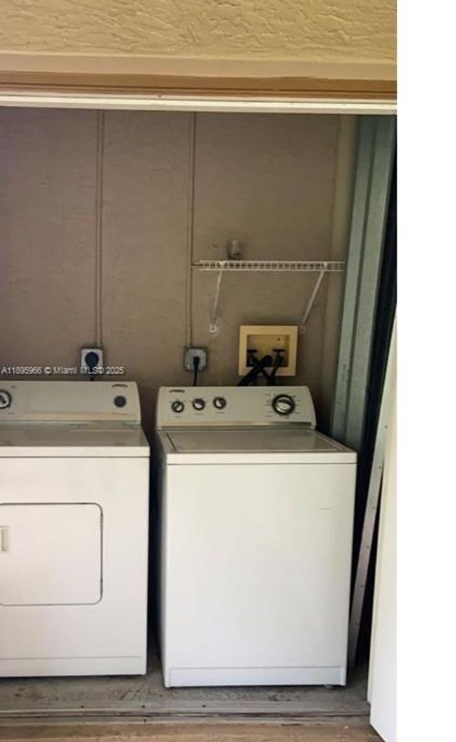 PEMBROKE PINES House: 230 SW 117TH TER # 11208