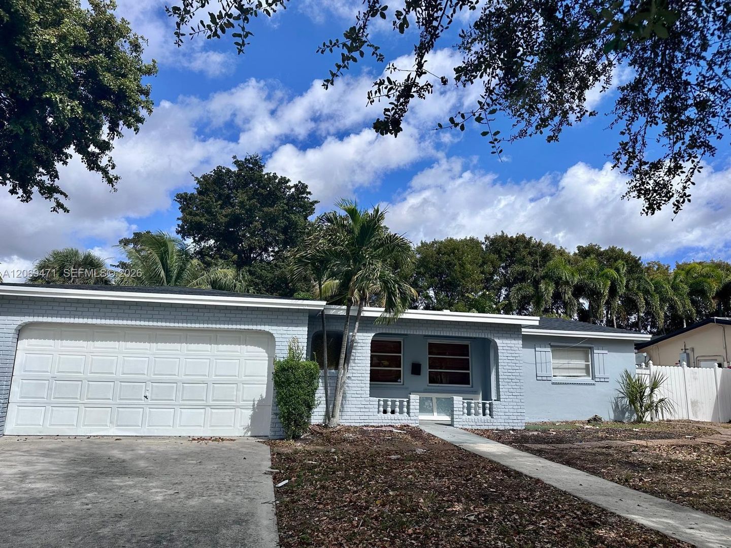 MARGATE House: 6777 NW 4TH ST #6777