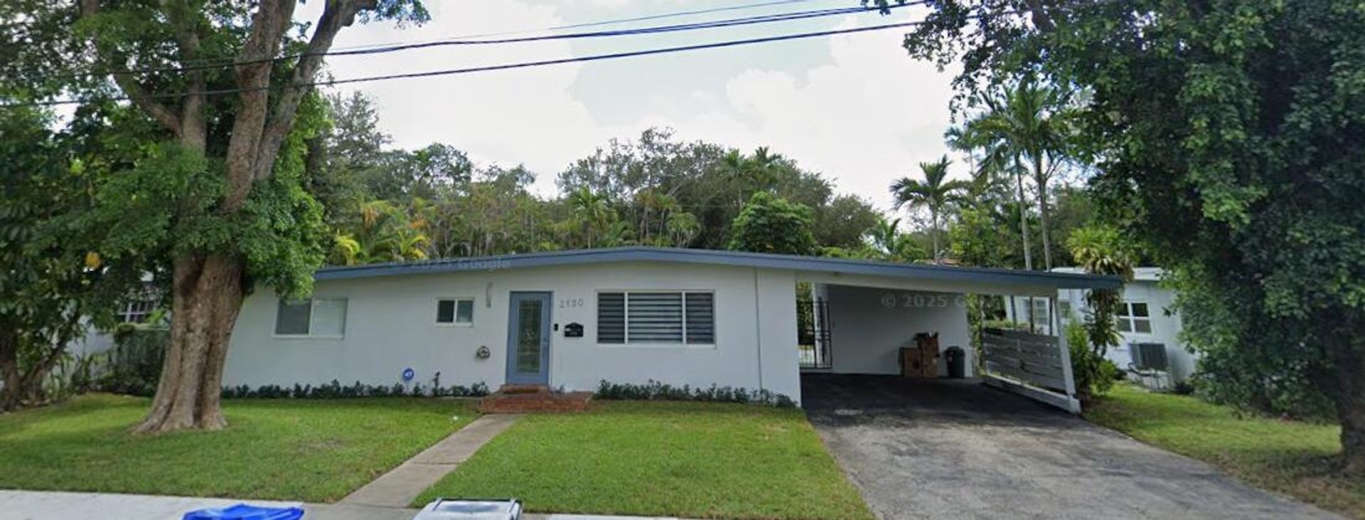NORTH MIAMI BEACH House: 2130 NE 191ST DR #2130