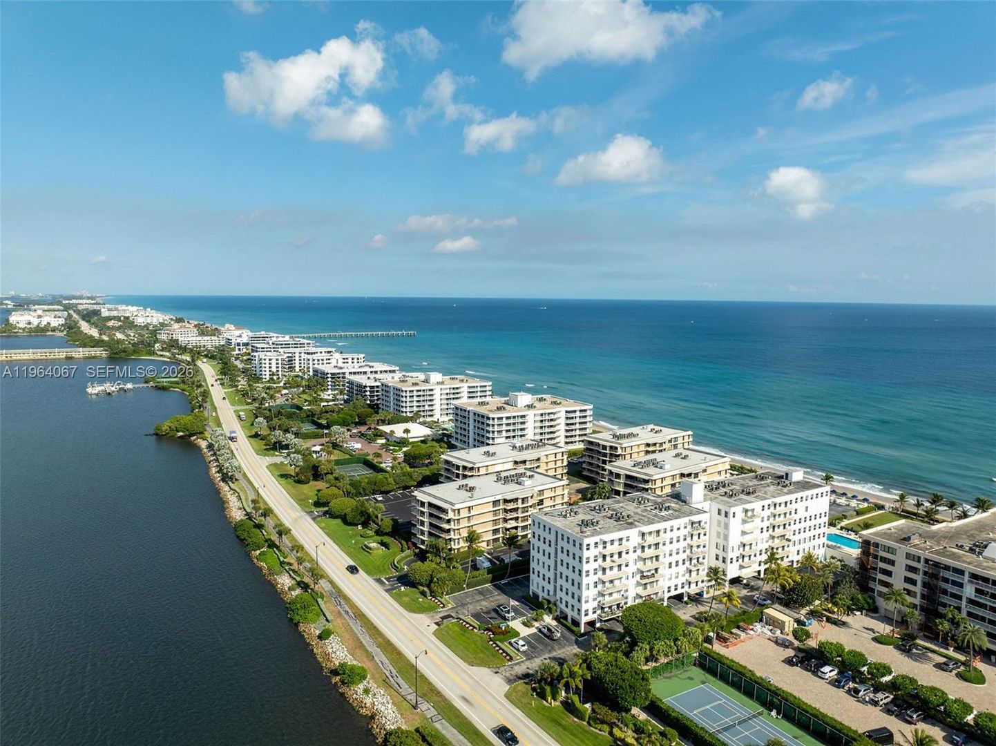 Palm Beach House: 3200 S Ocean Boulevard D203