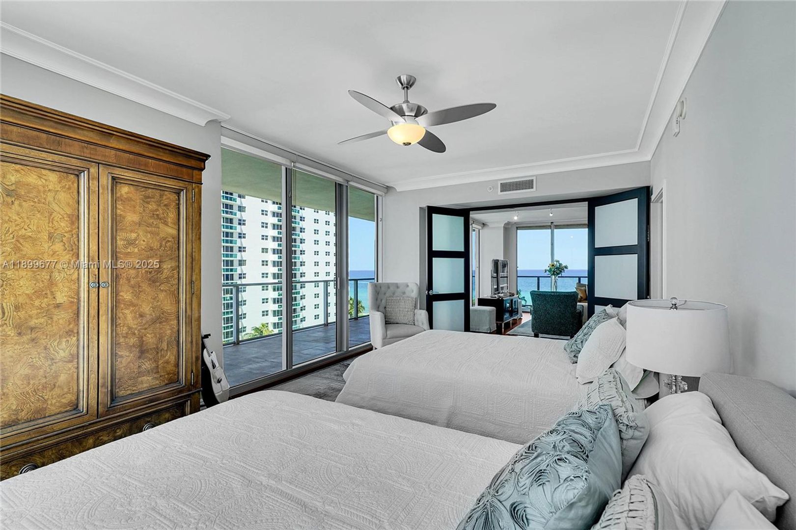 HOLLYWOOD House: 3101 S OCEAN DR APT 701