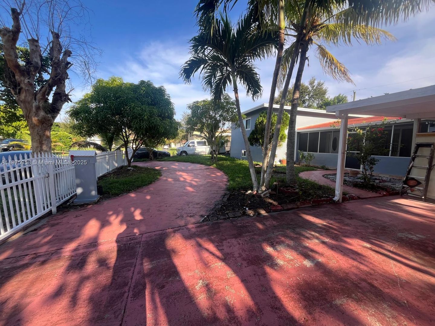 MIAMI House: 1330 NE 203RD ST