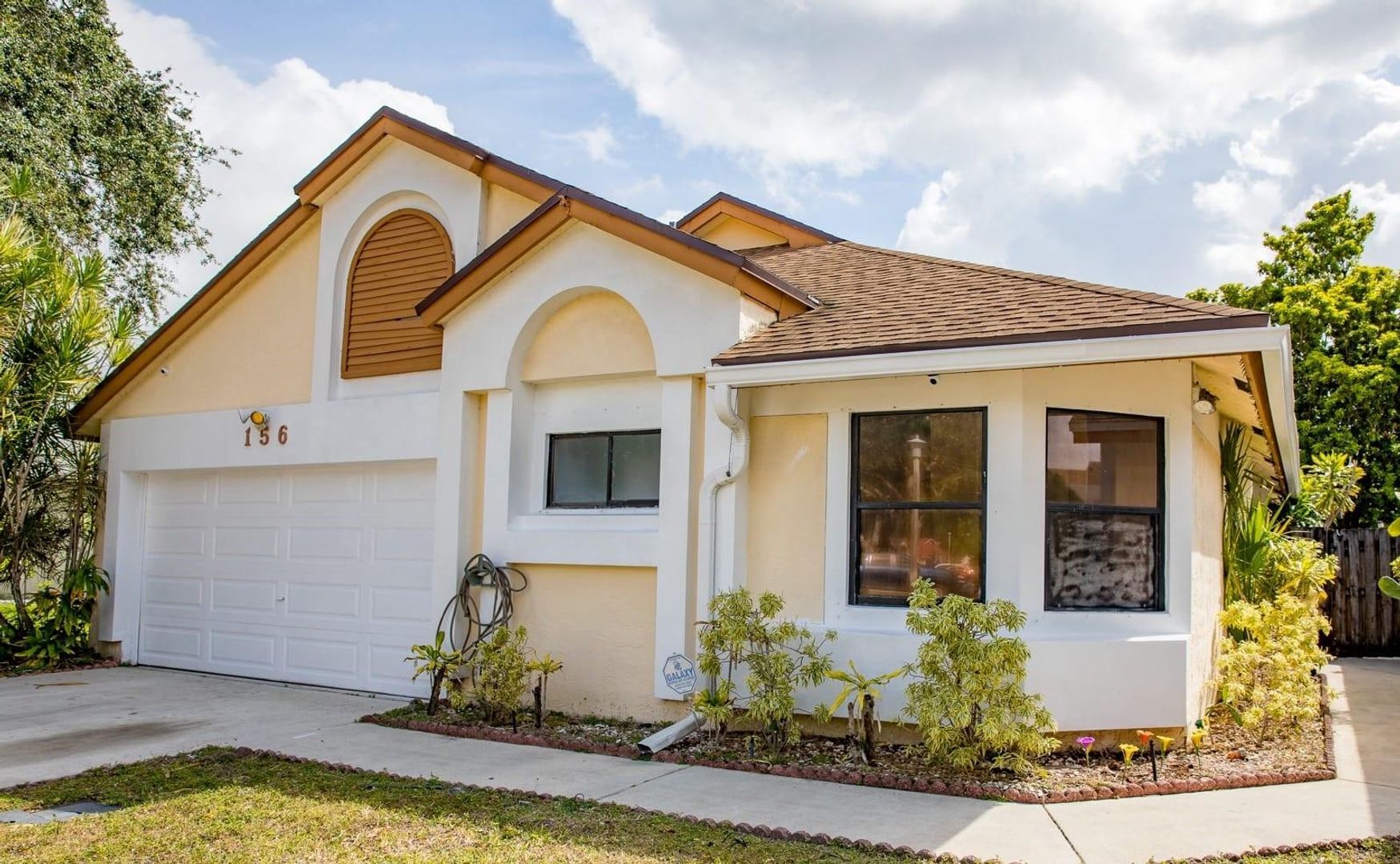 NORTH LAUDERDALE House: 156 COLLY WAY