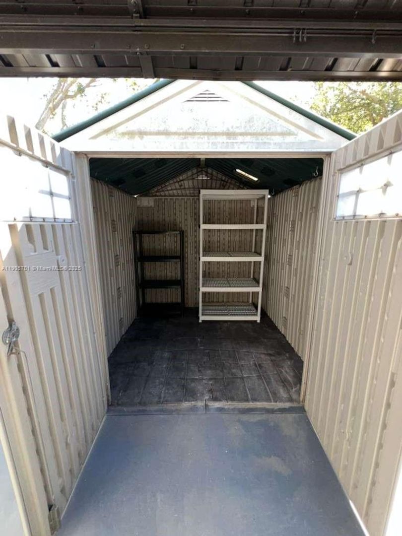 DAVIE House: 1799 SW 81ST TER # 1-35