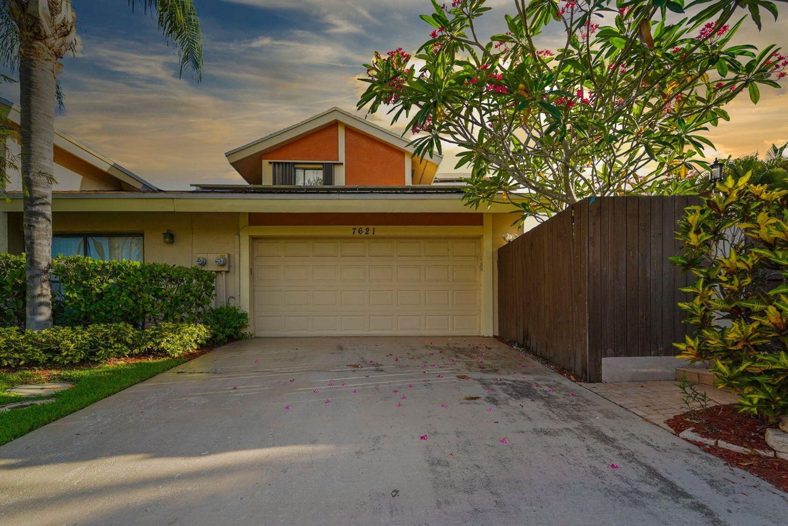 BOCA RATON House: 7621 SIERRA TER W