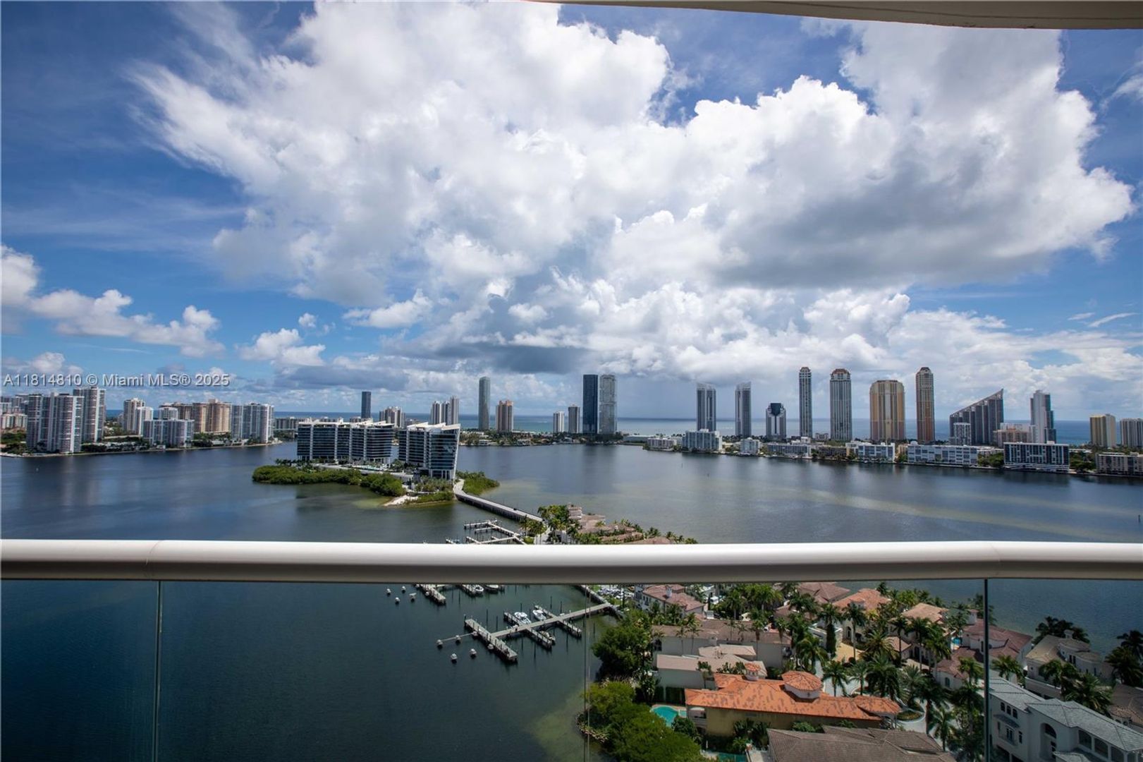 AVENTURA House: 6000 ISLAND BLVD APT 2602