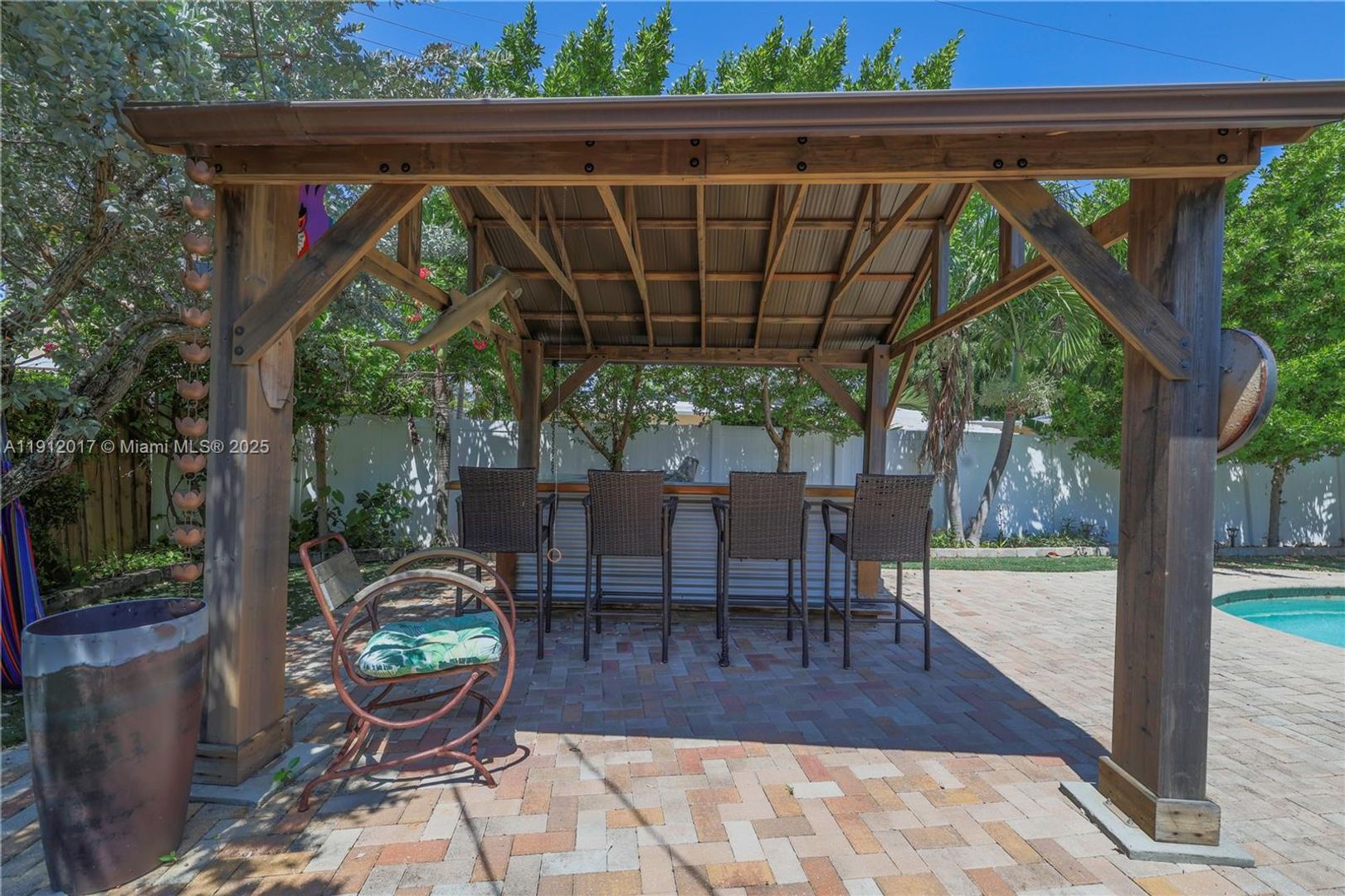 POMPANO BEACH House: 1311 NE 26TH TER #1311