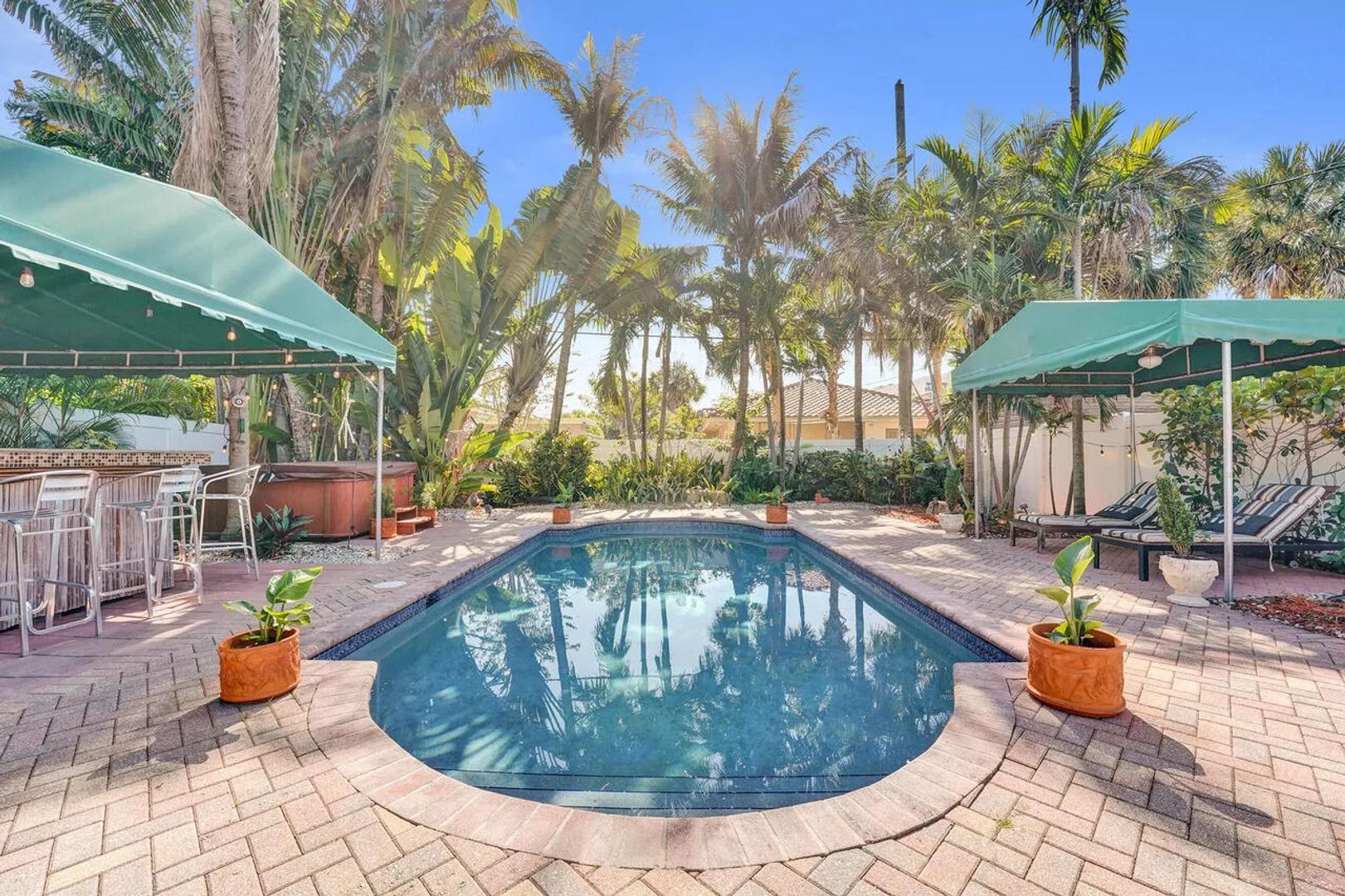 FORT LAUDERDALE House: 1036 NE 9TH AVE #0