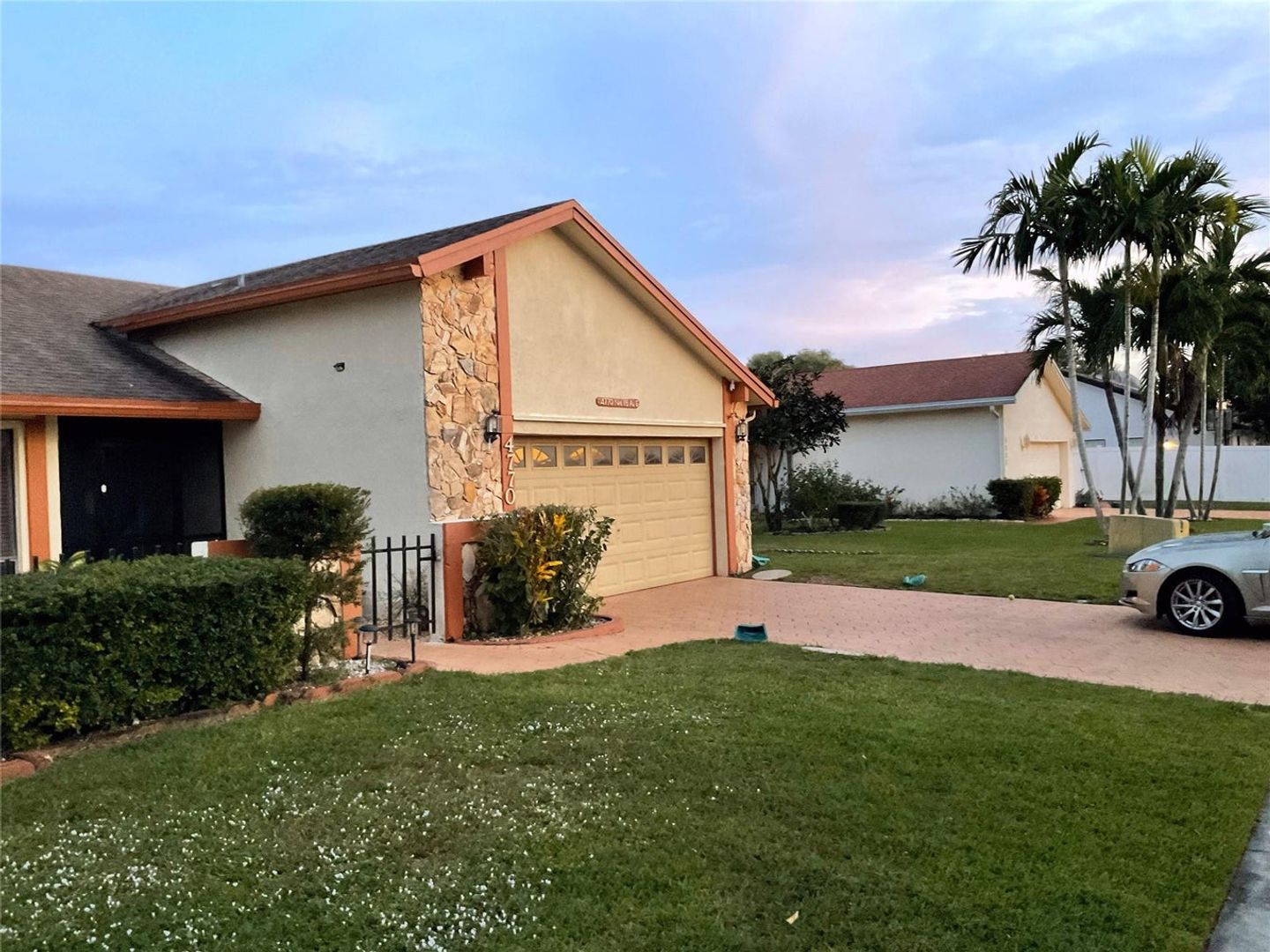 LAUDERHILL House: 4770 NW 85TH AVE