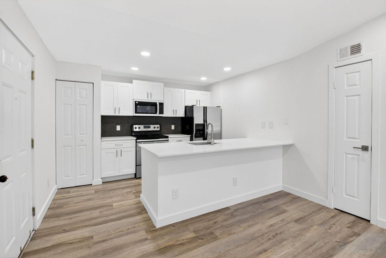 DELRAY BEACH House: 1825 PALM COVE BLVD #7-307