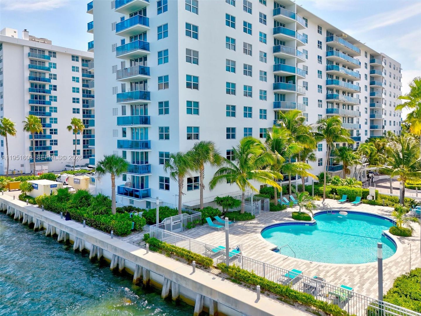 NORTH BAY VILLAGE House: 7501 E TREASURE DR #UNIT 9EF