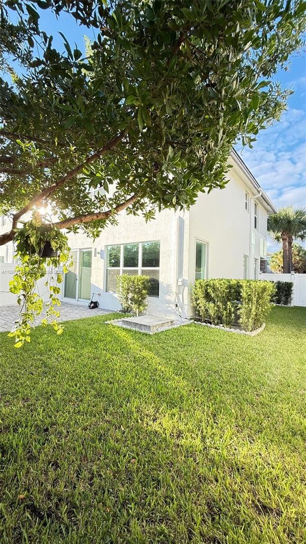 DEERFIELD BEACH House: 1040 RIO CT 1040