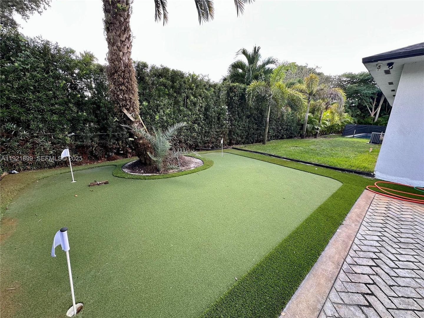 MIAMI House: 14890 NE 10TH AVE #14890